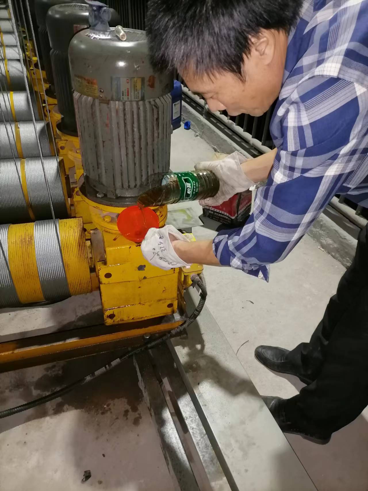 升降机械的保养