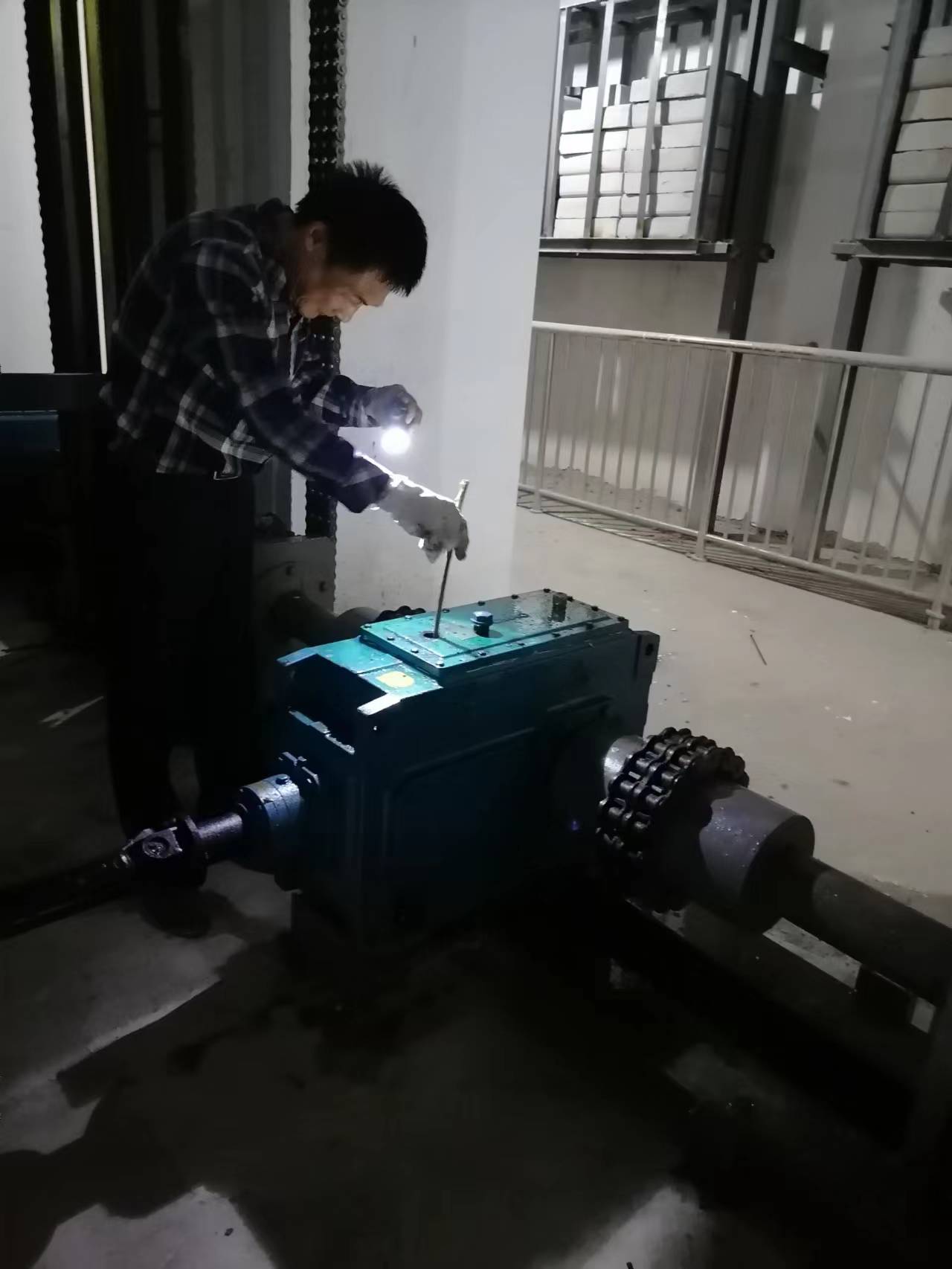 升降机械的保养